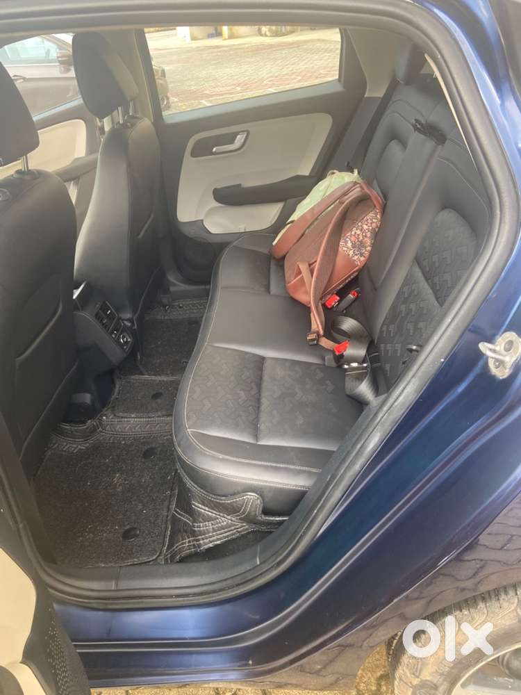 Tata Altroz Petrol 2022 Automatic Dca