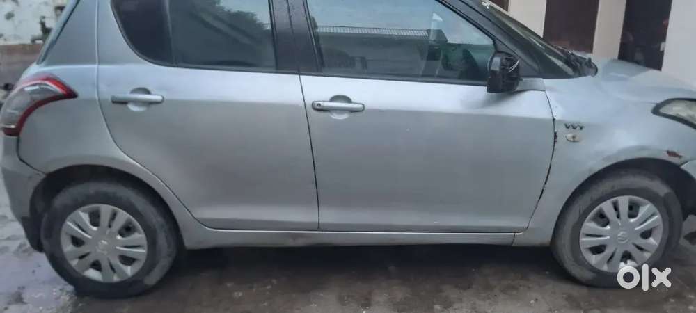 Maruti Suzuki Swift Lxi 2012 Petrol With Cng On Paper