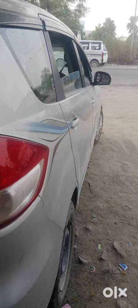 Maruti Suzuki Ertiga 2016