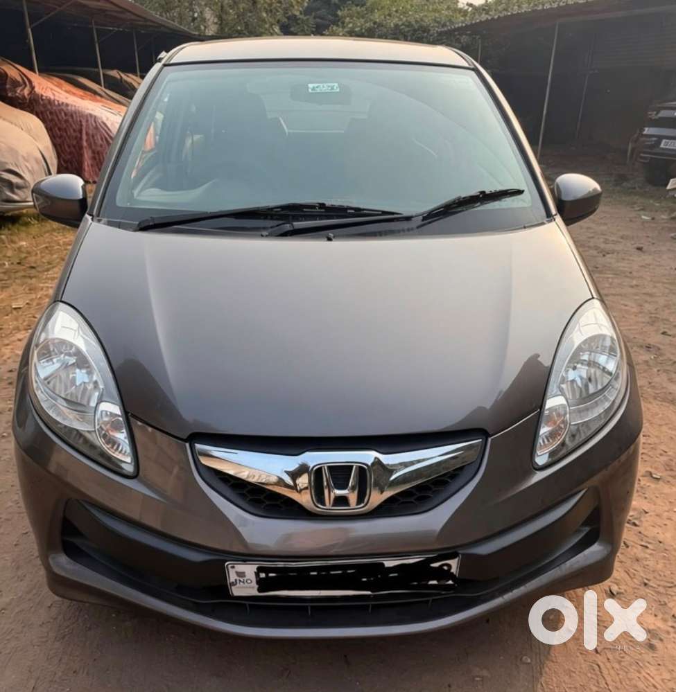 Honda Brio 2013 Petrol Well Maintained