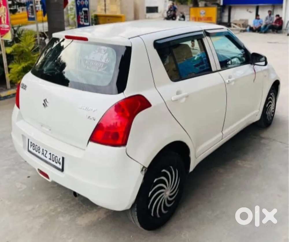Maruti Suzuki Swift 2007 Petrol 80500 Km Driven