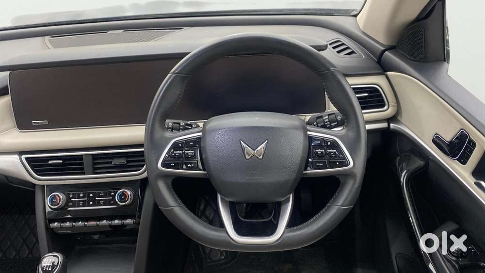 Mahindra Xuv700 2.2 Ax 7 Diesel Mt Str, 2022, Diesel
