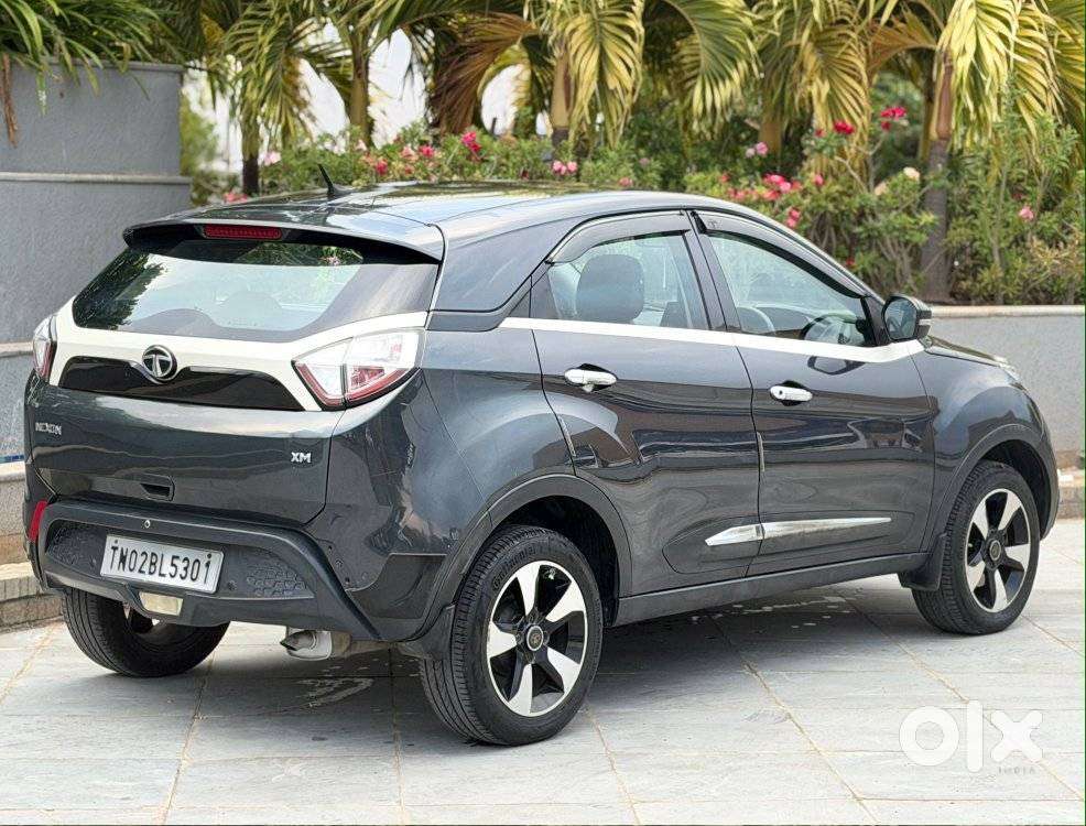 Tata Nexon, 2018, Petrol