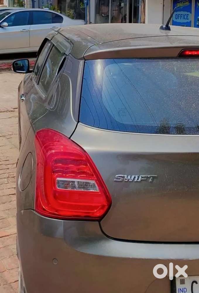 Maruti Suzuki Swift Vxi 2020