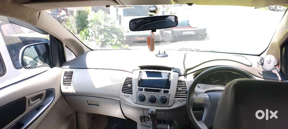 Toyota Innova 2015 Diesel 170000 Km Driven