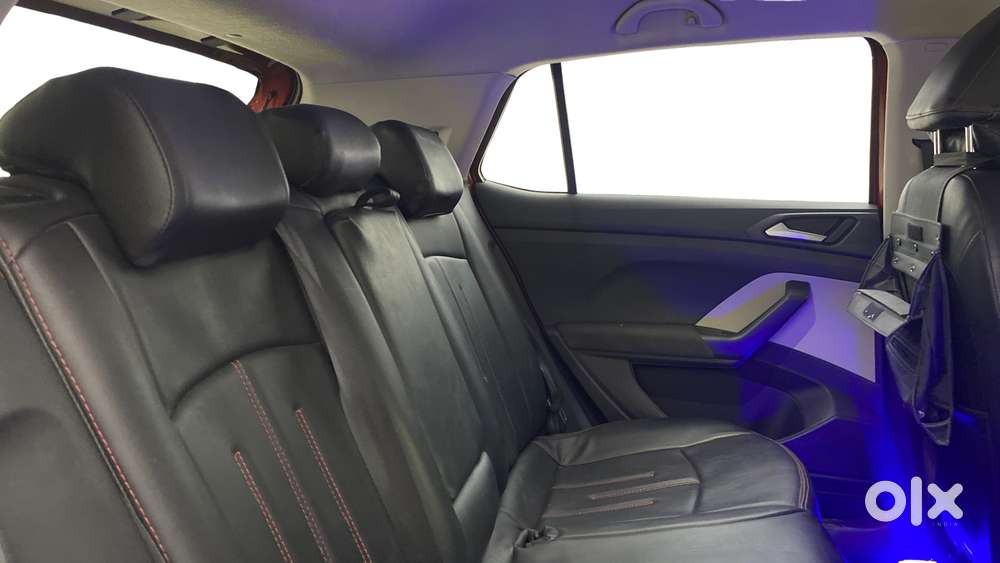 Volkswagen Taigun 1.0 Tsi Highline At, 2022, Petrol