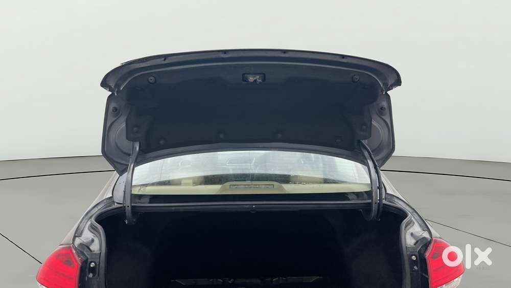 Maruti Suzuki Ciaz 1.5 Alpha Shvs Petrol, 2018, Petrol