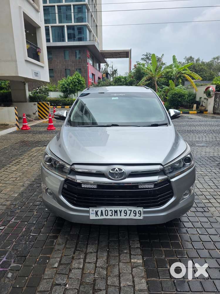 Toyota Innova Crysta 2.8z Automatic, 2016, Diesel