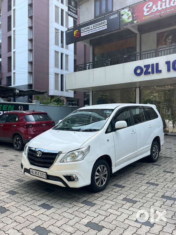 Toyota Innova 2.0 Gx 8 Seater, 2014, Diesel