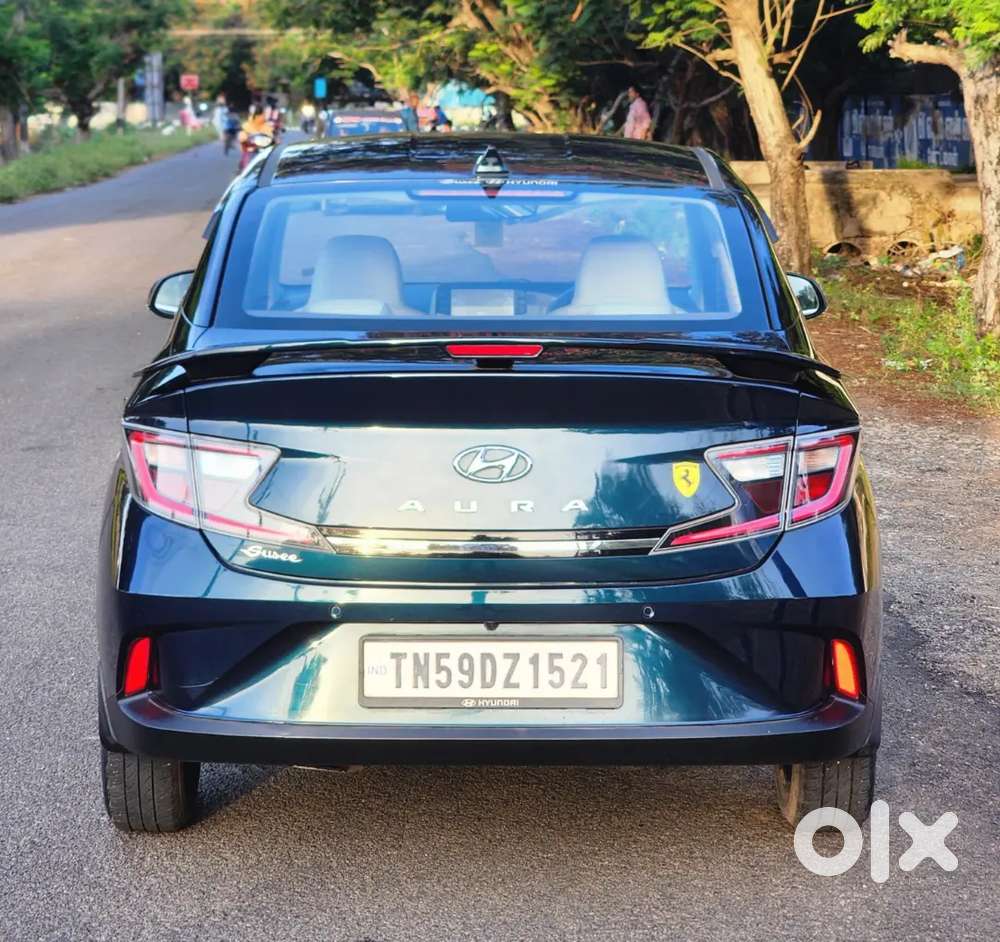 Hyundai Aura Petrol 2022 Company Service Record