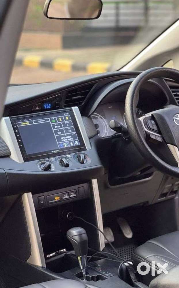 Toyota Innova Crysta 2.8 Gx At 8 Seater, 2018, Diesel