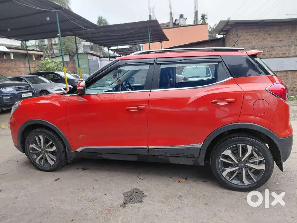 Mahindra Xuv300 2019 Diesel Good Condition W8 Optional
