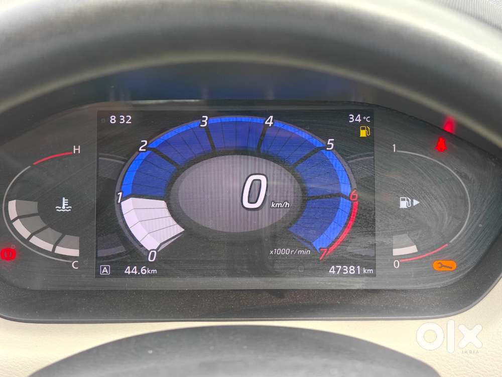 Nissan Magnite 1.0 Xv Premium, 2023, Petrol