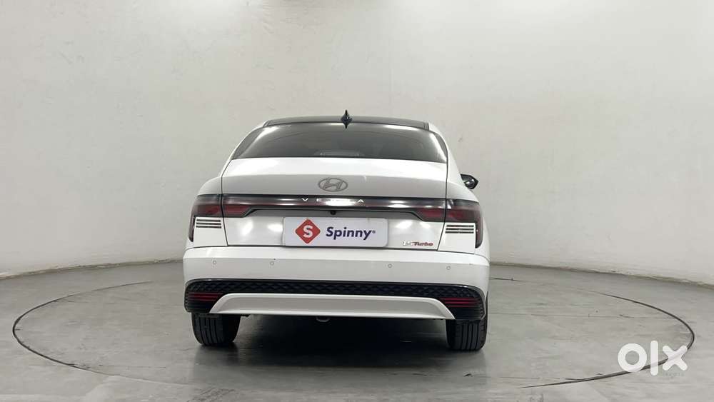 Hyundai Verna 1.5 Sx (o) Turbo Petrol Dct, 2023, Petrol