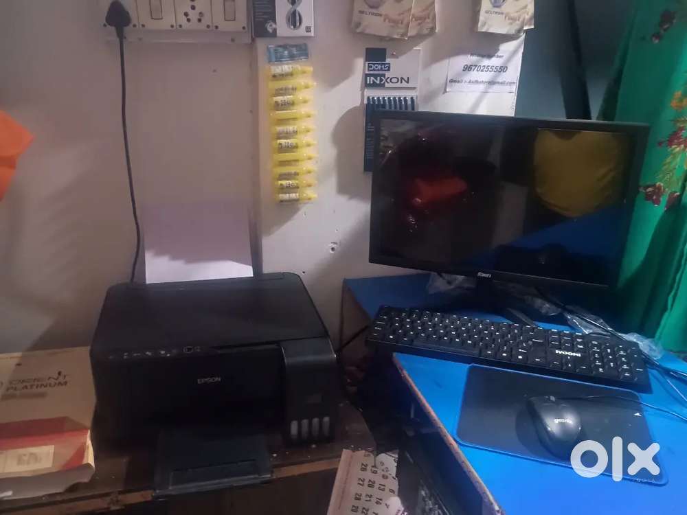 Six months  warranty hai abhi aur printer bhi hai