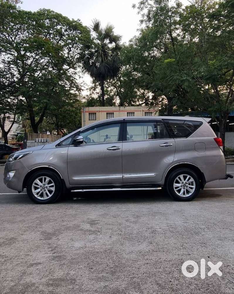 Toyota Innova Crysta