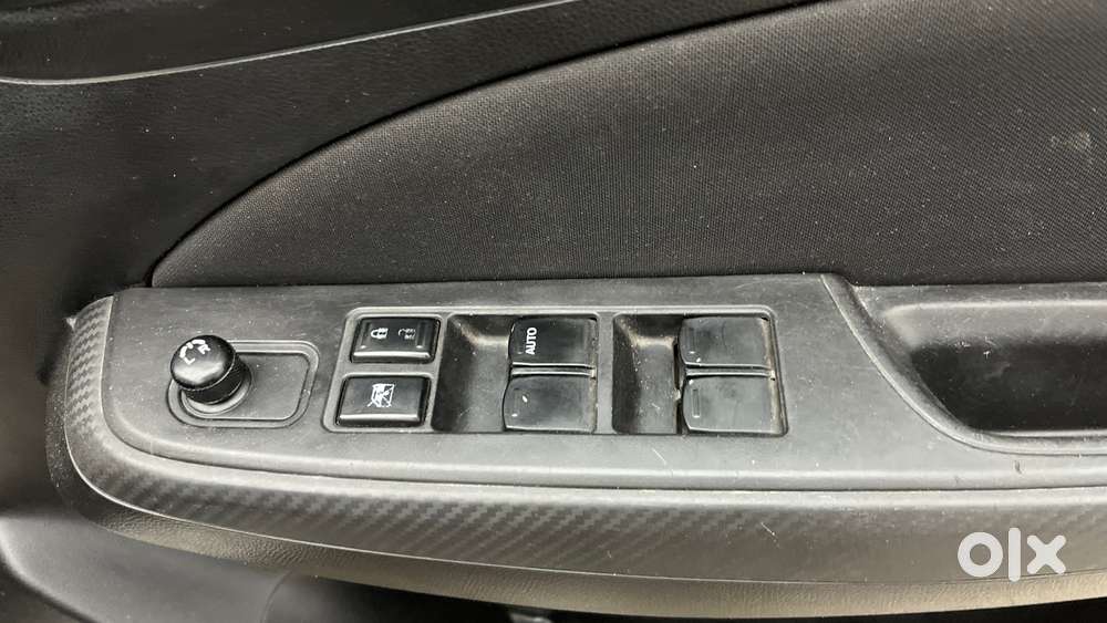 Maruti Suzuki Swift Vxi, 2018, Petrol