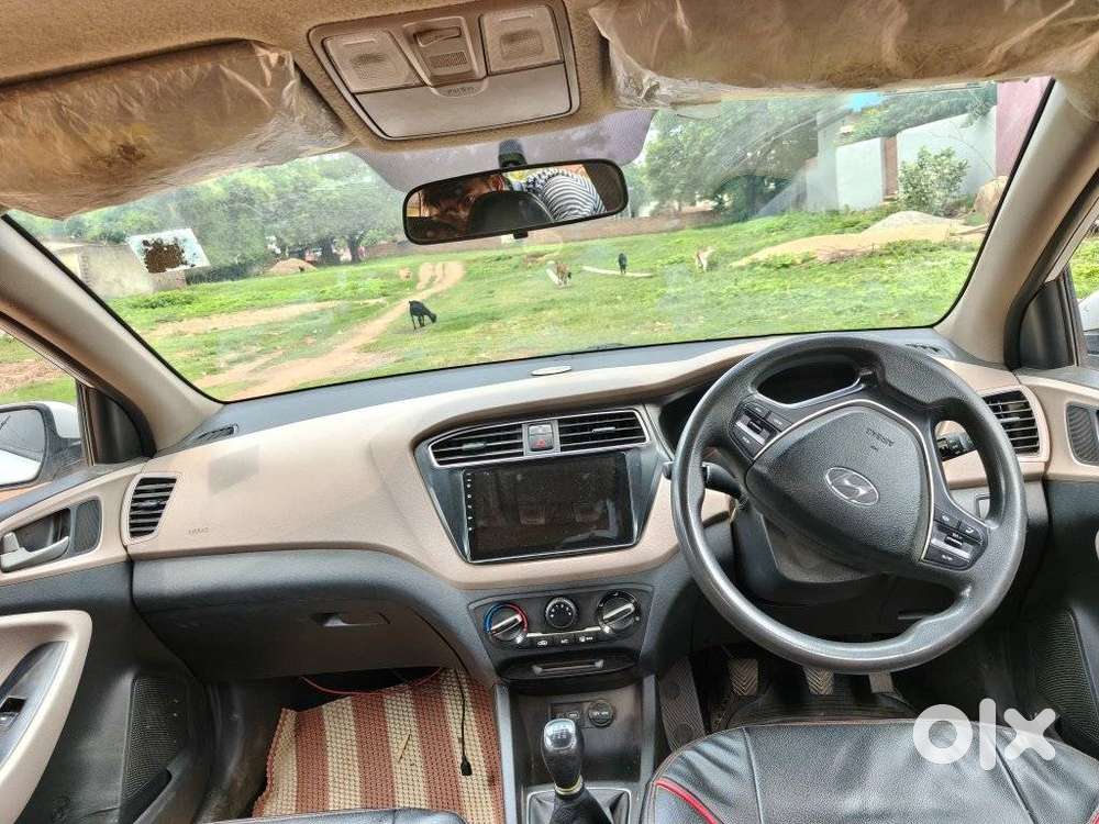 Hyundai I20 Sportz 1.2 Bs-iv, 2018, Petrol
