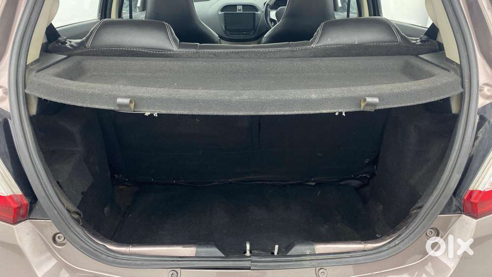 Tata Tiago 1.2 Revotron Xt, 2016, Petrol