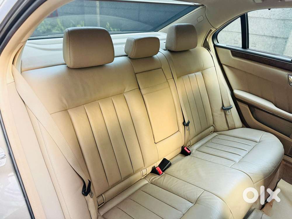 Mercedes-benz E-class 200, 2011, Petrol