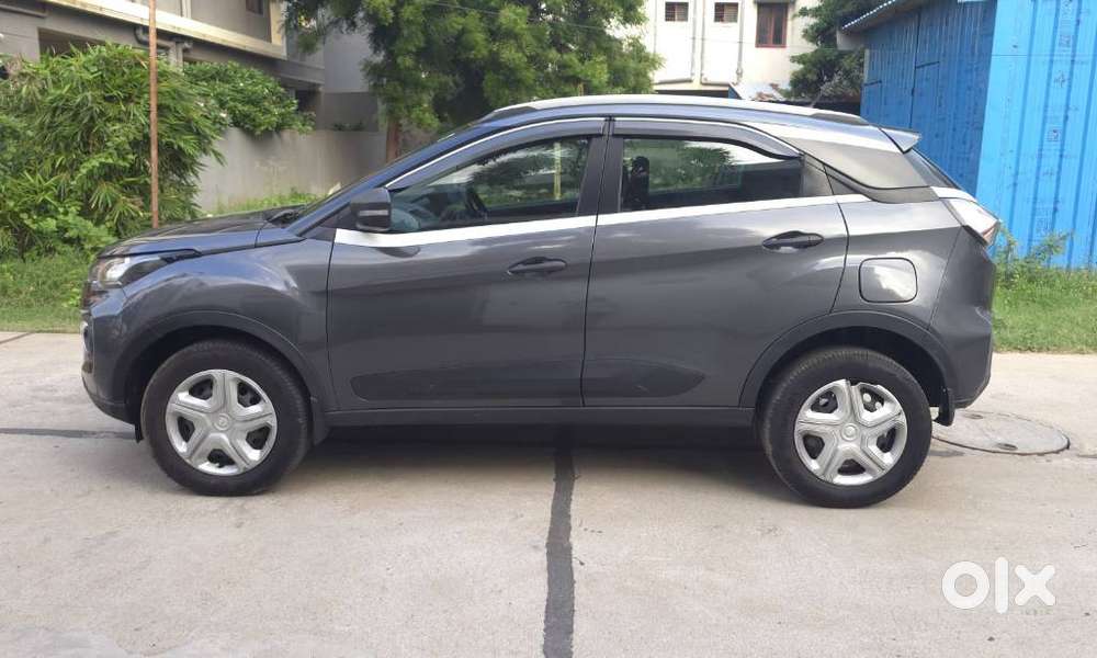 Tata Nexon 1.5 Revotorq Xm (s), 2021, Diesel