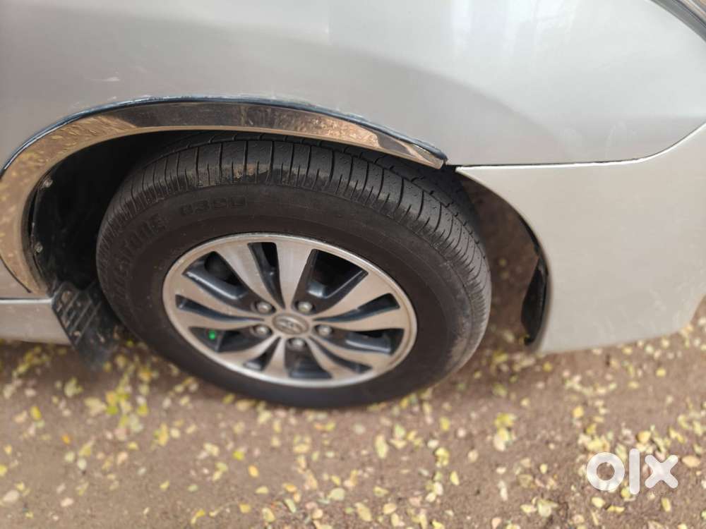 Toyota Innova 2012-2013 2.5 E Diesel Ms 7-seater, 2015, Diesel