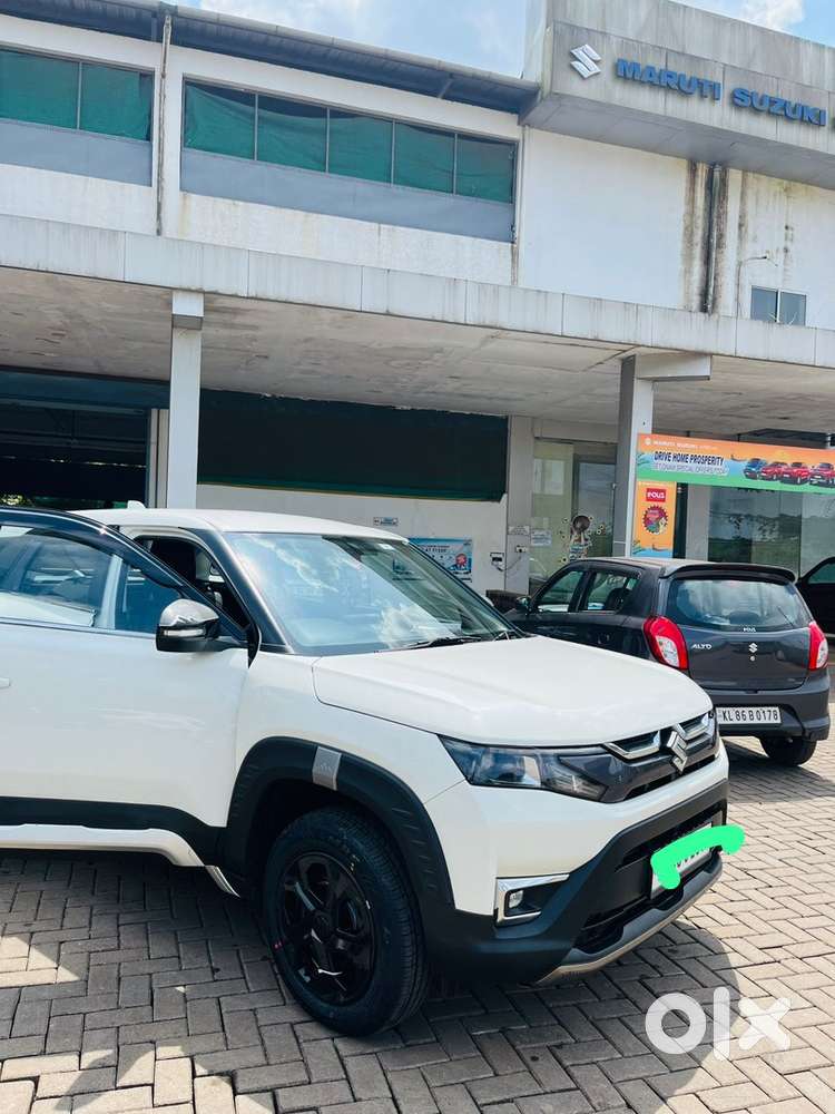 Maruti Suzuki Brezza Petrol 2024