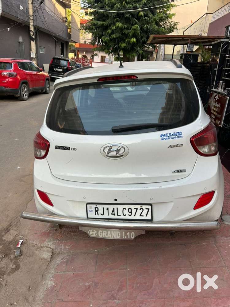 Hundhai Grand I10 Asta Top Model 2016