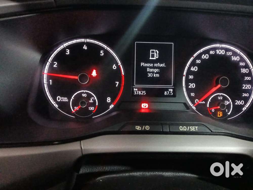 Volkswagen Taigun 1.0 Tsi Highline At, 2022, Petrol