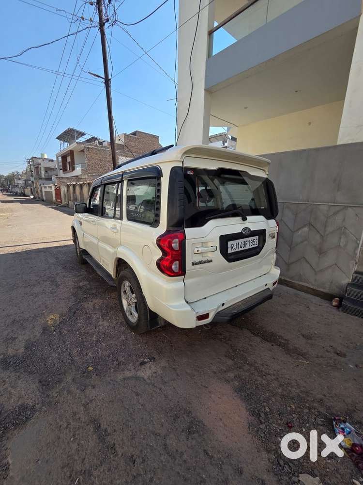 Mahindra Scorpio Classic 2.2 S Mt 7 Str, 2017, Diesel