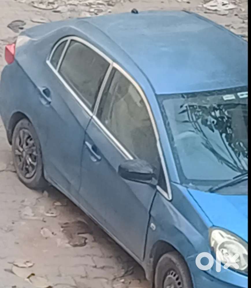 Honda Amaze 2014 Petrol 68000 Km Driven Hr 51 Rto