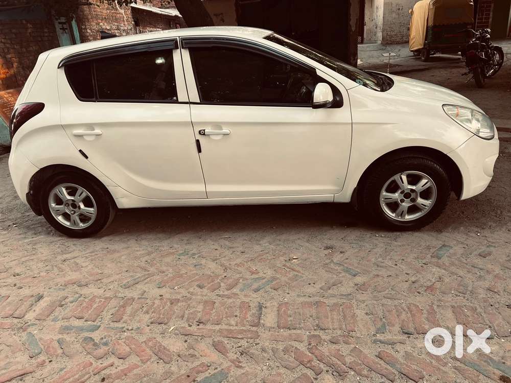 Hyundai Car 2011 Kms
