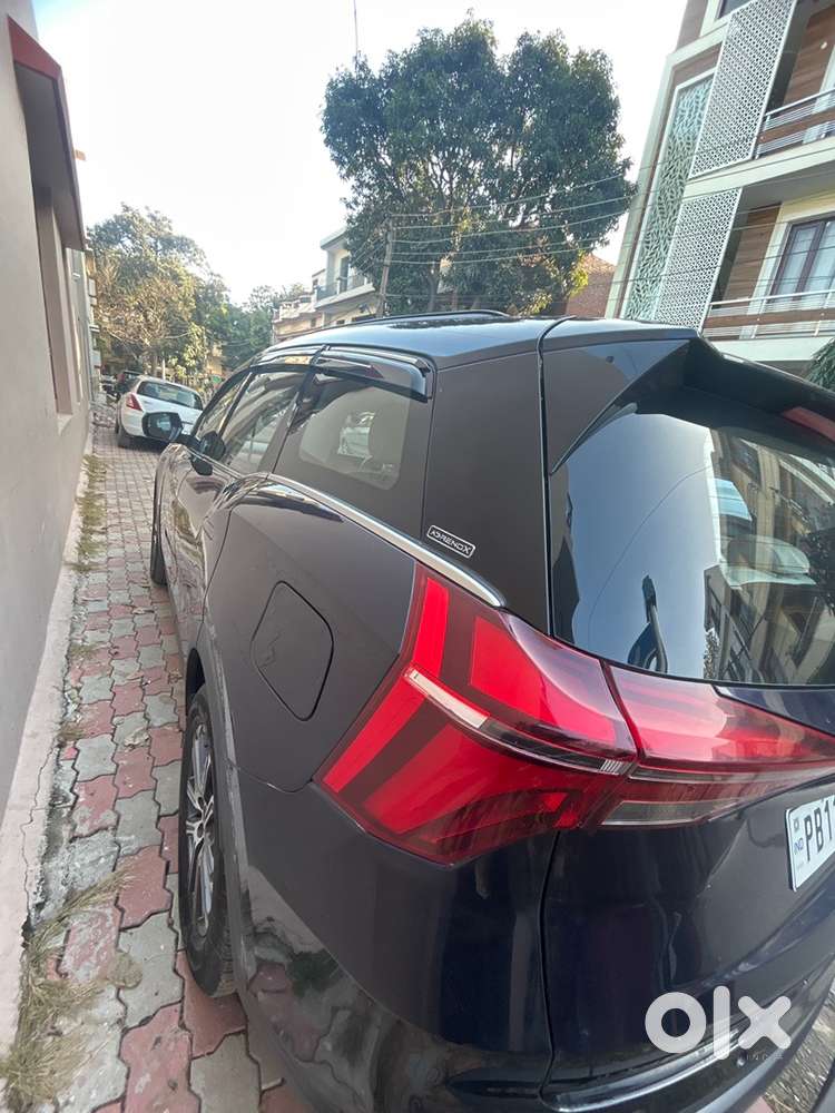 Mahindra Xuv700 2022 Petrol Well Maintained