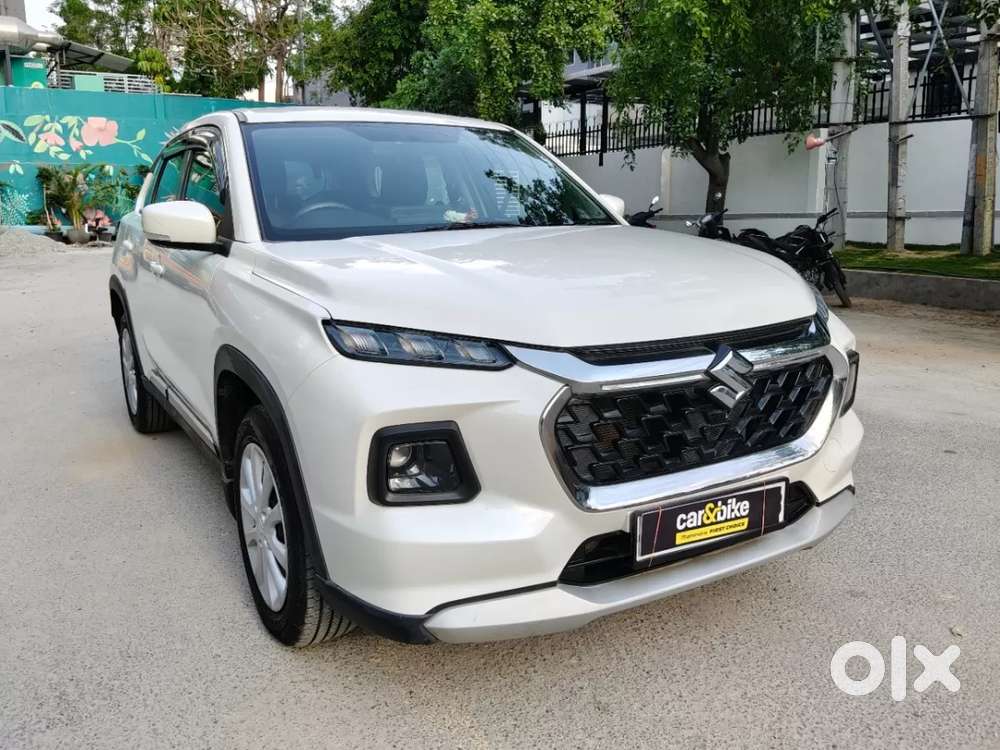 Maruti Suzuki Grand Vitara 1.5 Alpha Smart Hybrid Dual Tone, 2024, P..
