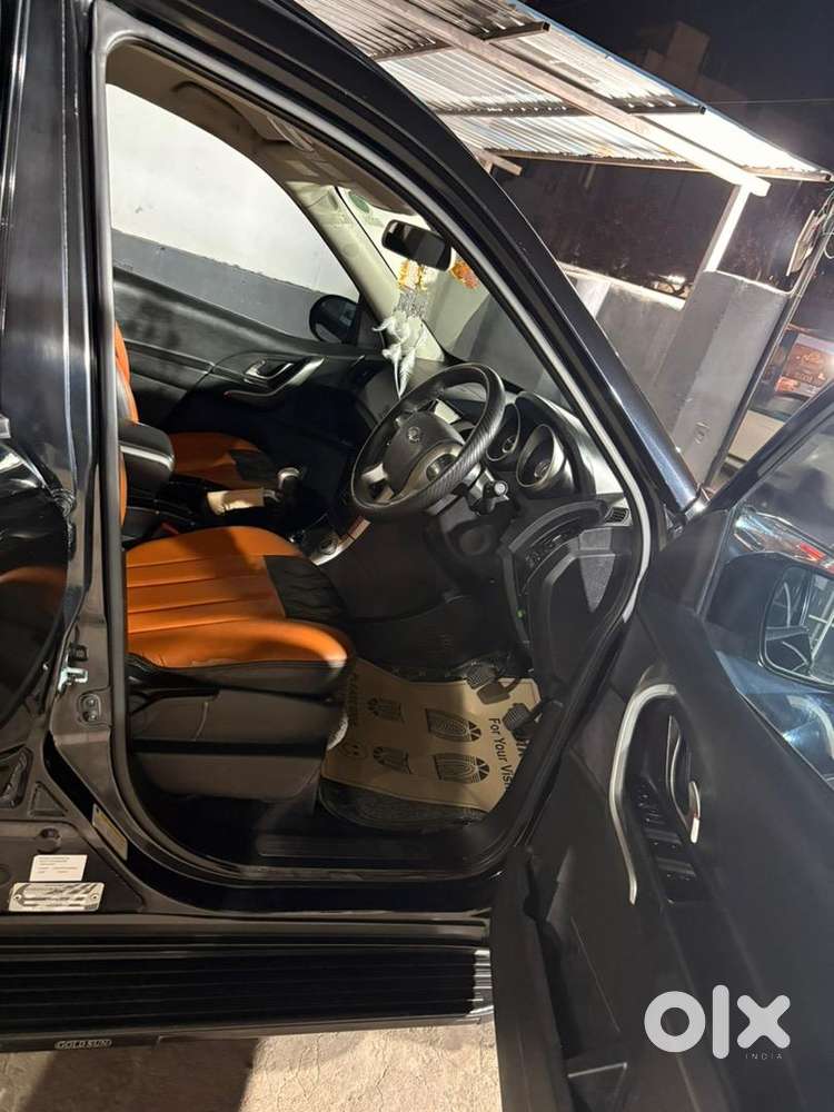 Mahindra Xuv500 2018 Diesel 120000 Km Driven