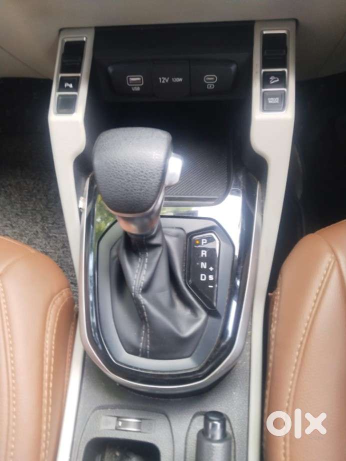 Kia Carens 1.4 Prestige Plus Turbo Dct 7 Str, 2023, Petrol
