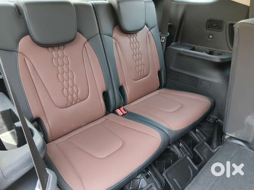 Hyundai Alcazar Platinum (o) 7 Str 1.5 Petrol Dct, 2023, Petrol