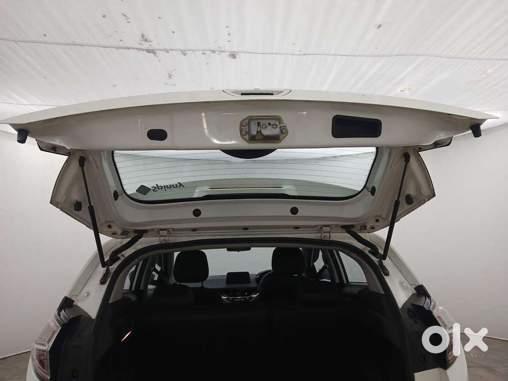 Tata Nexon 1.2 Revotron Xza Plus (o) Dual Tone, 2019, Diesel