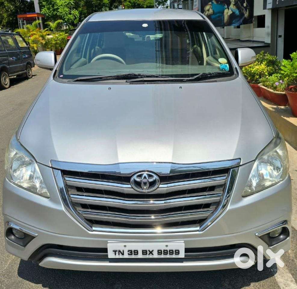 Toyota Innova 2.5 Vx 8 Seater Bs Iv, 2013, Diesel