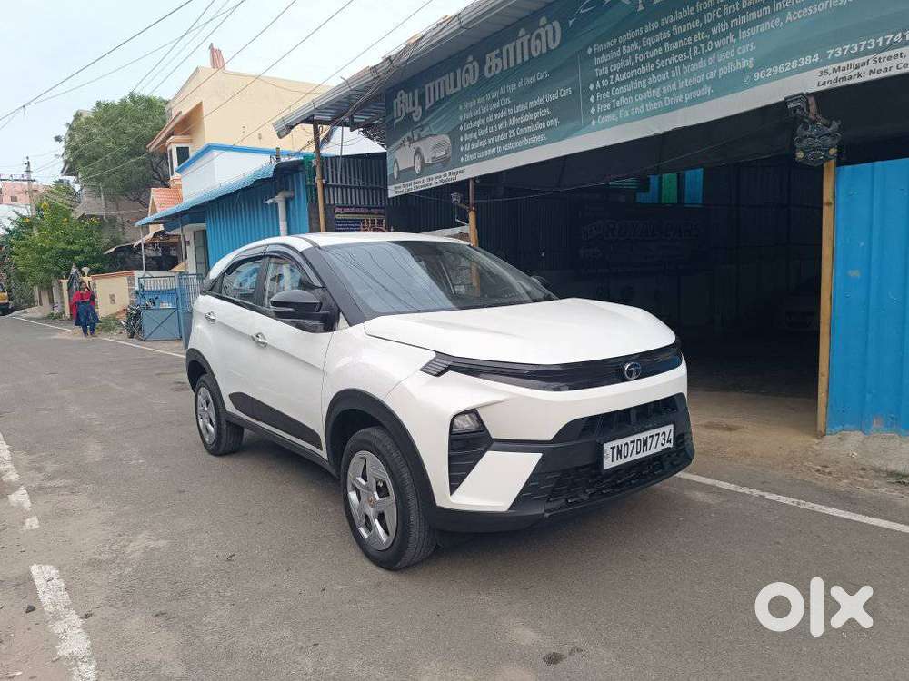 Tata Nexon Smart 1.2 Revotron Petrol 5 Mt, 2025, Petrol