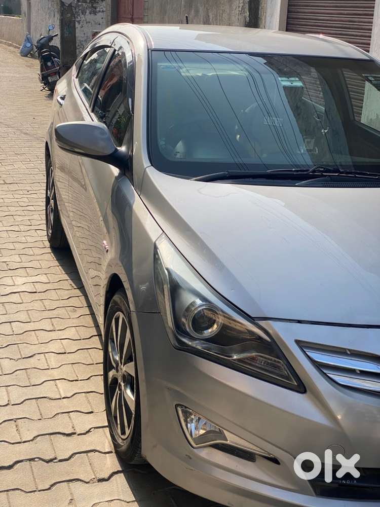 Hyundai Fluidic Verna 2015