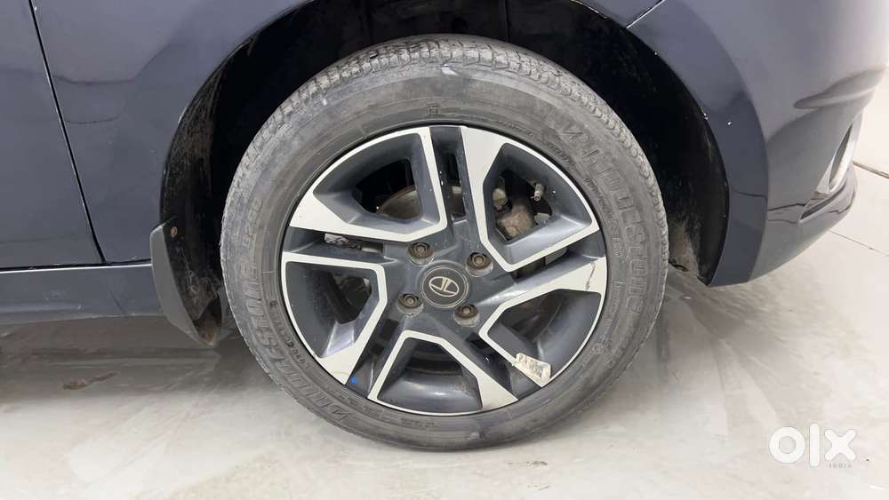 Tata Tigor Xza, 2018, Petrol