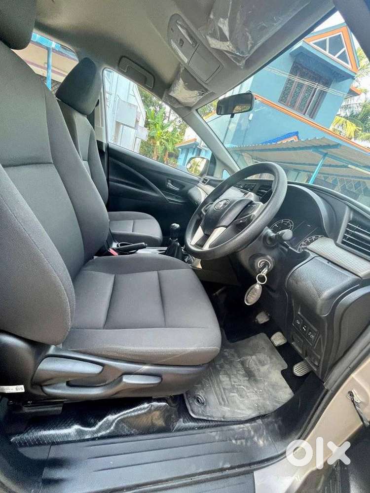 Toyota Innova Crysta 2.4 G Mt 7 Str, 2024, Diesel