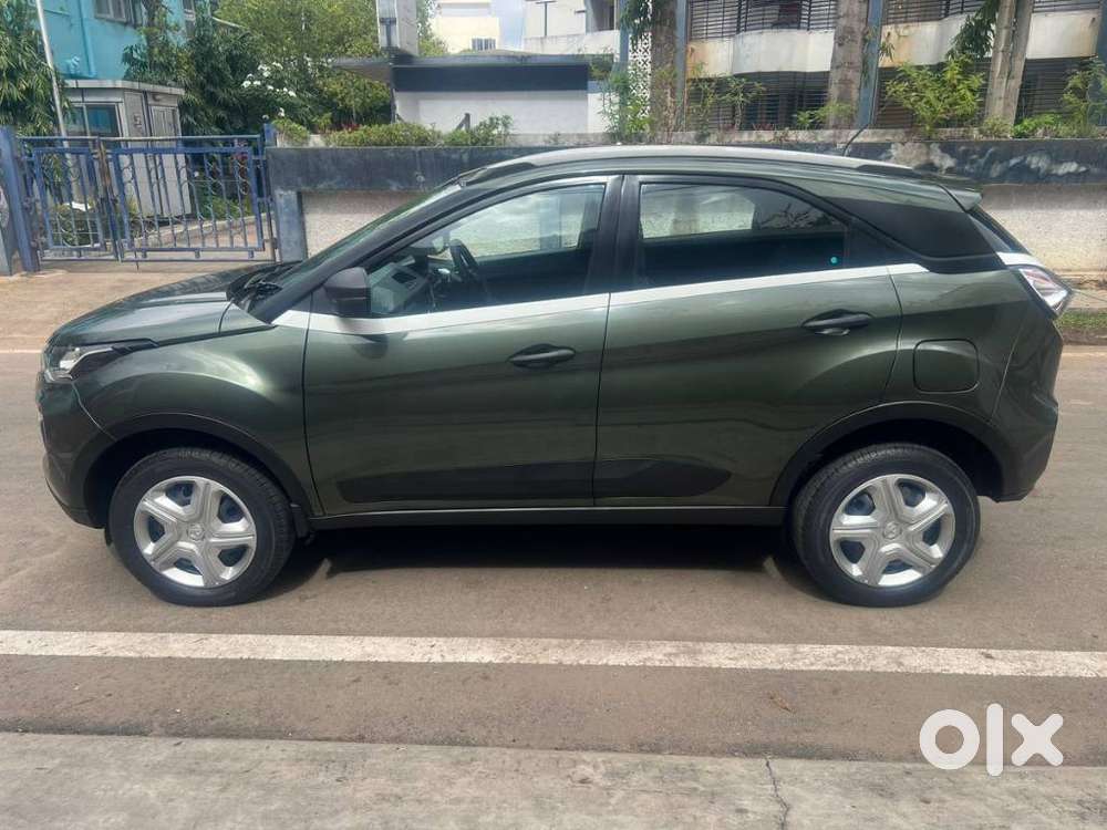 Tata Nexon 1.2 Revotron Xm, 2022, Petrol