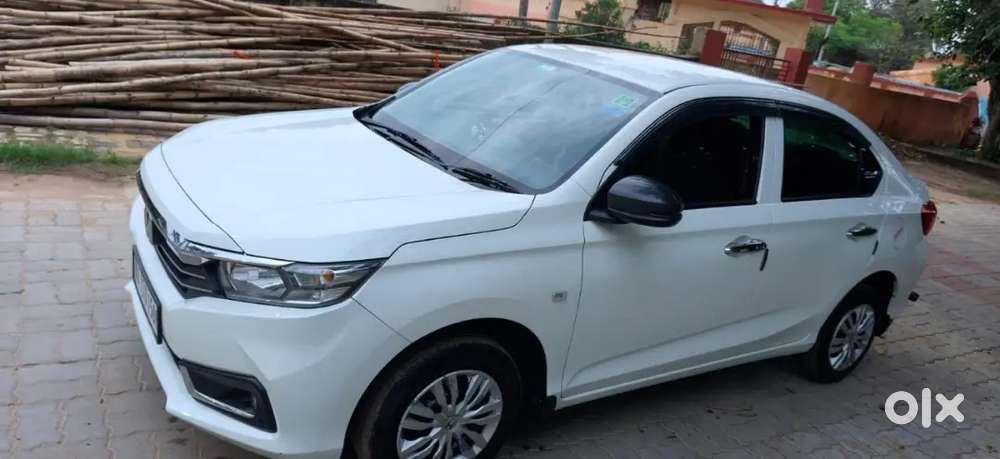 Honda Amaze 2023 Petrol Well Maintained