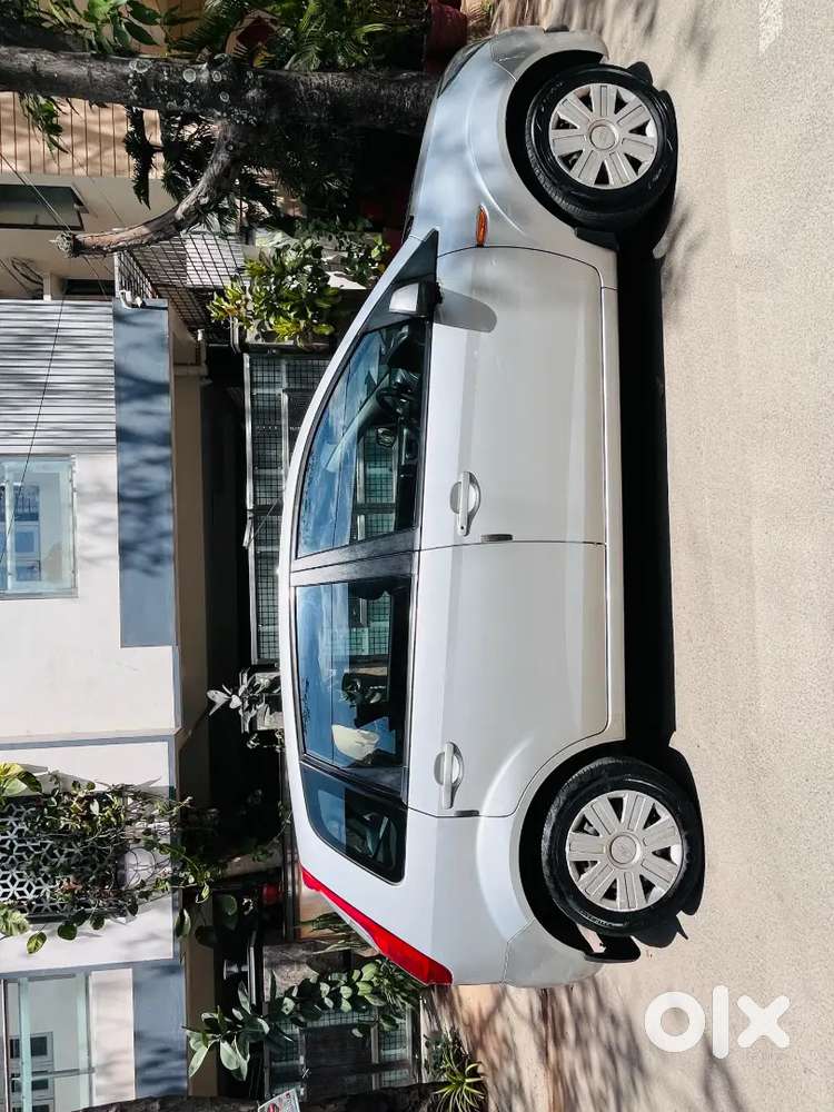 Ford Figo Petrol Manual 2011 Titanium