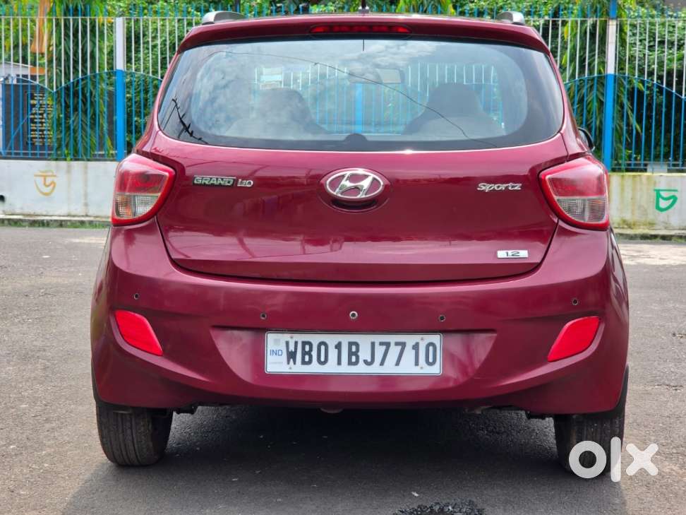 Hyundai Grand I10 Sportz, 2016, Petrol