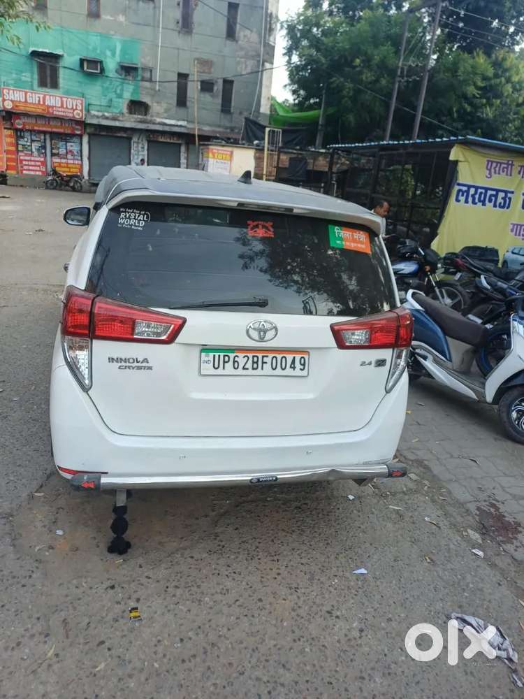 Toyota Innova Crysta 2.4 G Mt 7 Str, 2017, Diesel