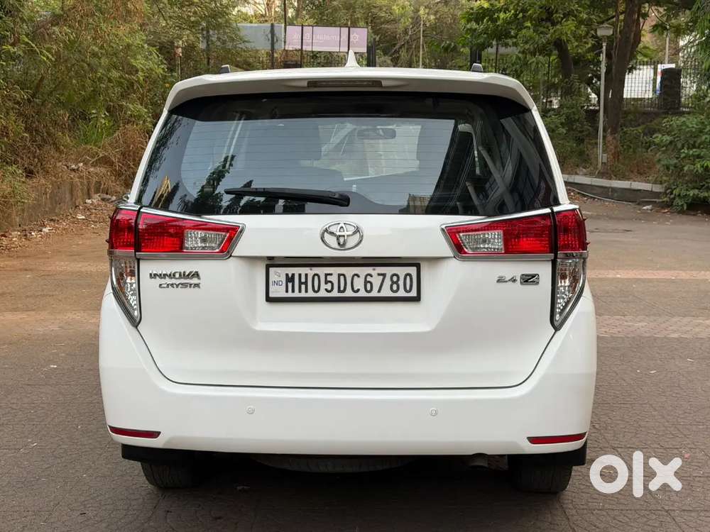Toyota Innova Crysta 2017 Diesel 118000 Km Driven