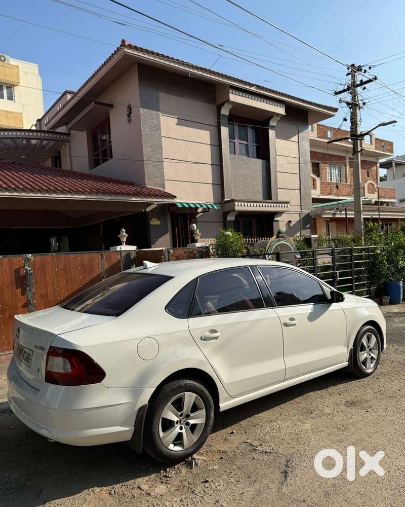 Skoda Rapid Auto 2019 Diesel 110000 Km Driven